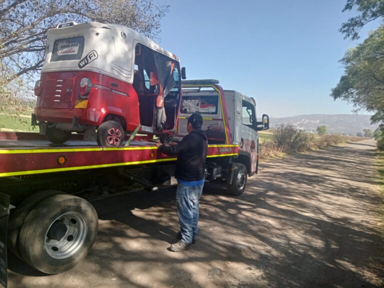 Para que Mototaxis ya no operen, SMyT ofrece concesiones de taxi, ¿funcionará?