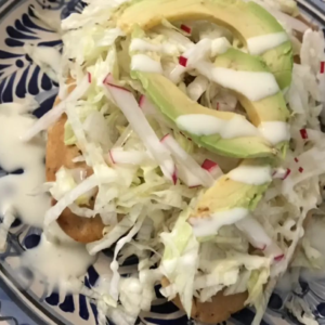 Tlacoyos de Chicharrón
