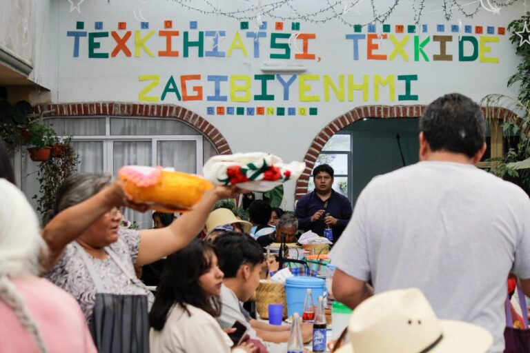 Tú esto, yo el otro, tú traes, yo llevo y armamos la Matuma: así Ixtenco muestra su devoción