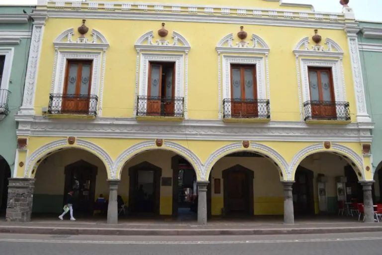 Ahogado Ayuntamiento de Tlaxcala por 3 laudos laborales de 8.4 mdp, cae en desacato judicial