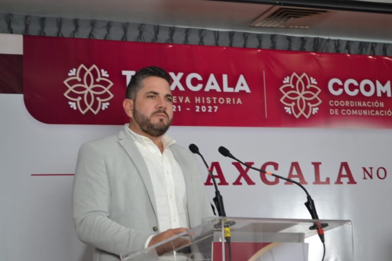 Baches aguantarán hasta 2026, secretario se deslinda del problema y acusa que es responsabilidad de municipios