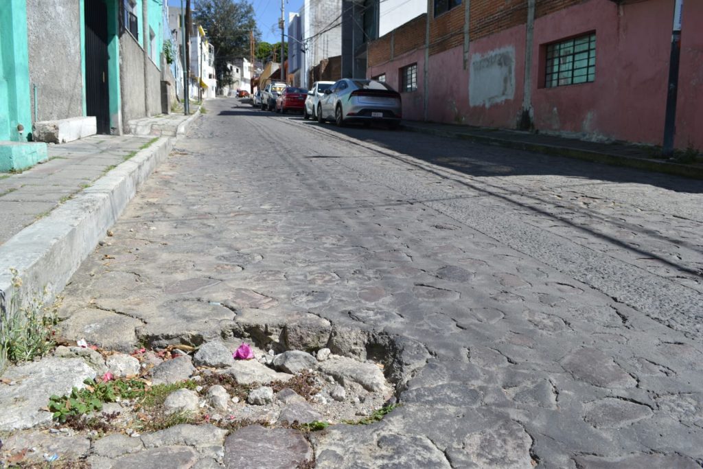 bache calzada de los misterios ocotlan