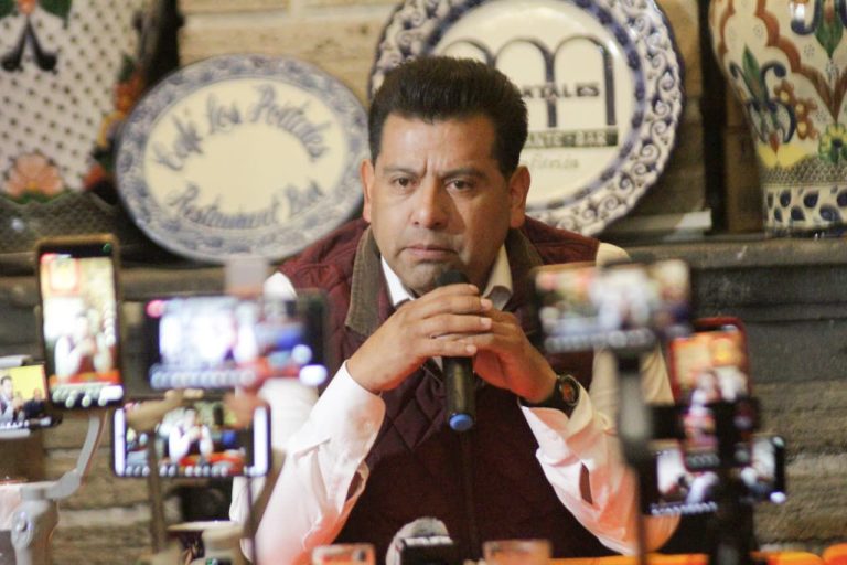 Carlos Augusto da paso al frente entre afirmaciones a medias y su renuncia ante FOMTLAX de cara a 2027 | Escenario Electoral 2027